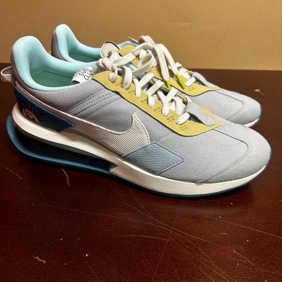 Nike Mens Gray Air Max Pre-Day DM0037-001 Athletic Running Shoes